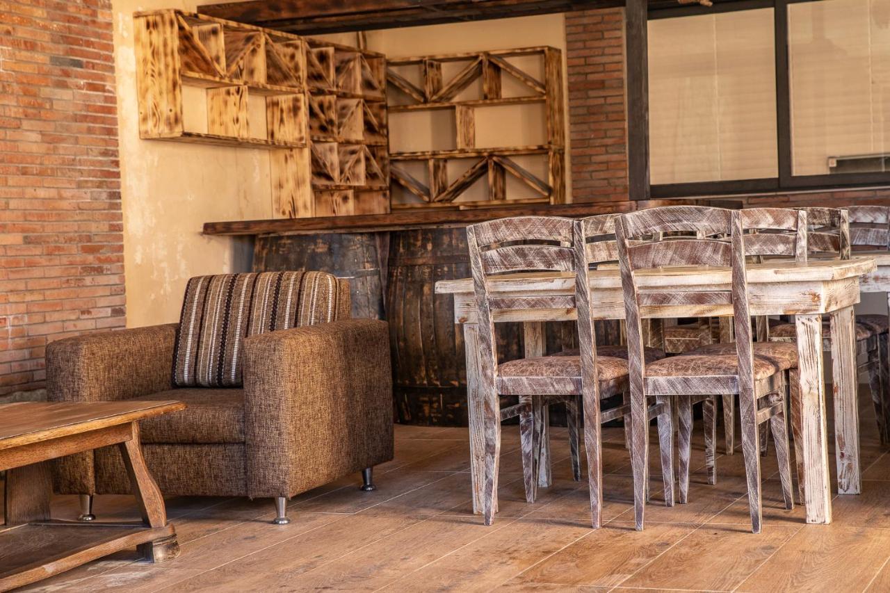 Cliff House Hotel Kazbegi Ngoại thất bức ảnh